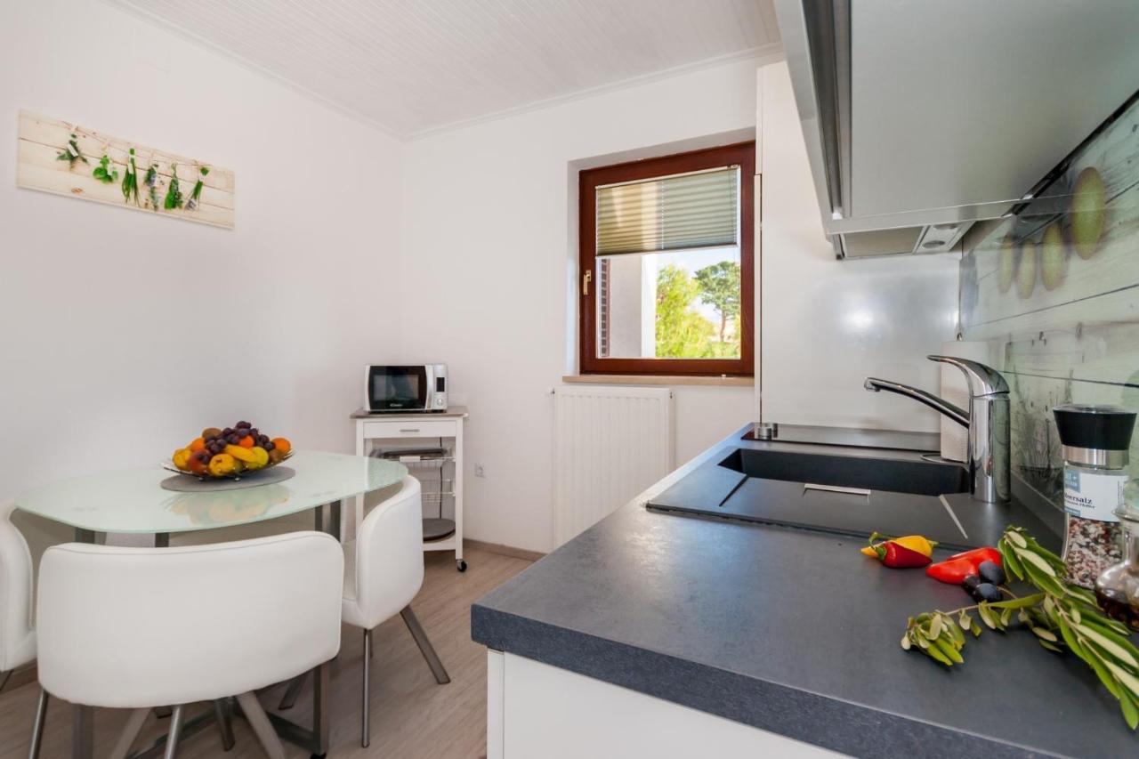 Lori Appartement Baška Buitenkant foto