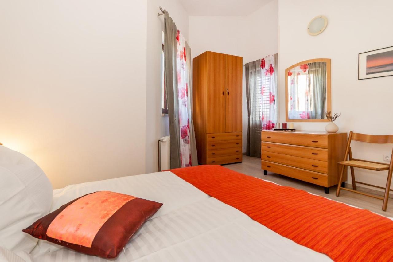 Lori Appartement Baška Buitenkant foto